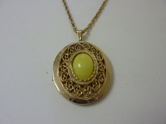 Vintage Locket Large Gold Tone Filigree Locket Pendant With Yellow