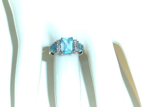 Vintage Blue Topaz 10 K Gold Ring Emerald Cut Gem… - image 2