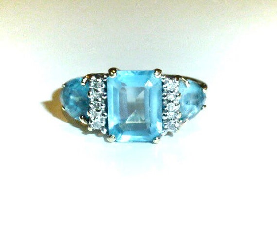 Vintage Blue Topaz 10 K Gold Ring Emerald Cut Gem… - image 1