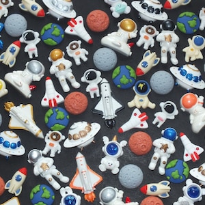 Space Man Rocket Astronaut Planet Earth Moon Mars Saturn UFO Resin Flatback Charms Cabochon Mixed Decoden UK