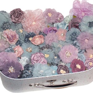 Colori assortiti misti Shabby Chic Pastello Finto Raso di Seta Tessuto Fiori per Fiocchi per Capelli Artigianali 10 o 20