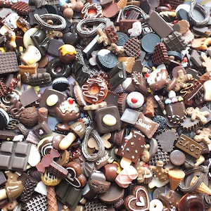 New Designs Chocolate Mixed Candy Resin Flatback Cookies Cakes Donuts Pretzel Sweets Fake Food Charms Cabochon DIY Choose Amount