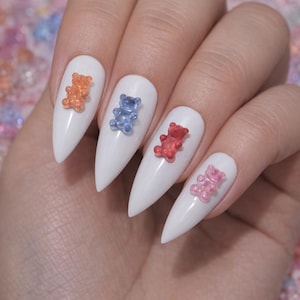 50 pezzi MINUSCOLI orsetti di peluche in resina dai colori vivaci in miniatura, caramelle finte in scala 1/12 per nail art, 6 mm