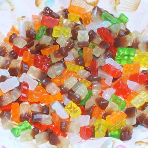 Vente en gros, 100 pièces, faux accessoire si réaliste, mélange de gelée, oursons gommeux, bonbons, faux aliments, bonbon mélangé, résine, dos plat 3D 18 mm