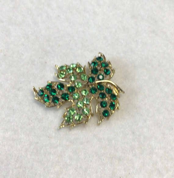 Vintage Green Leaf Brooch - image 3