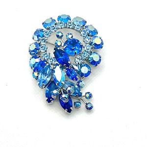 Vintage Blue Stone Brooch