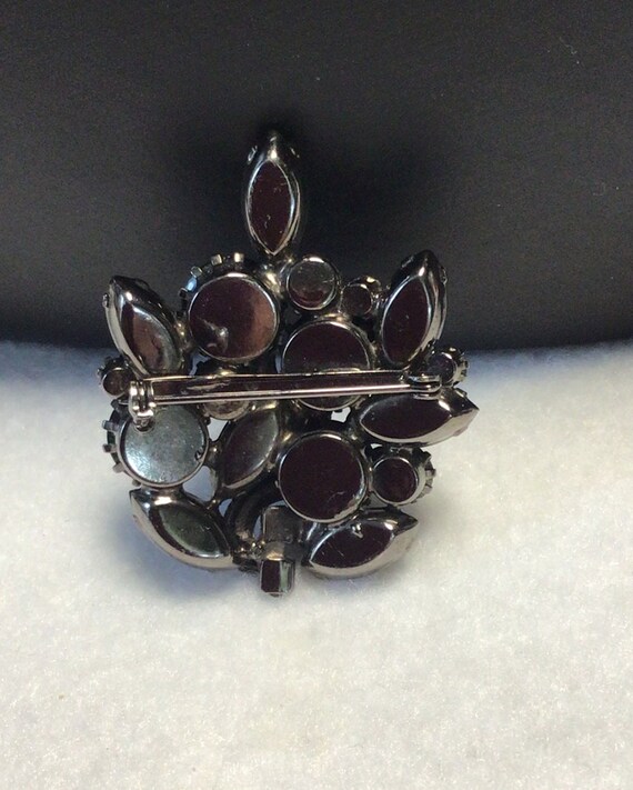 Jet Black Vintage Necklace Gem