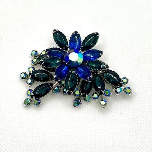 Vintage Blue Spray Brooch