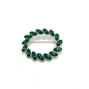 Vintage Green Oval Brooch