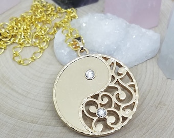 Yin Yang Necklace, Yin Yang Pendant Necklace, Yin Yang Pendant, Yin Yang Gold Disc Necklace, Yin Yang Disc Necklace, Yin Yang Gold Necklace