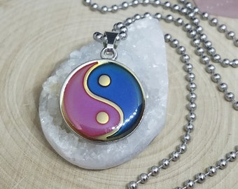 Yin Yang Necklace, Yin Yang Mood Necklace, Yin Yang Charm Necklace, Mood Necklace Occult Jewelry, Yin Yang Pendant Necklace, Witchy Jewelry