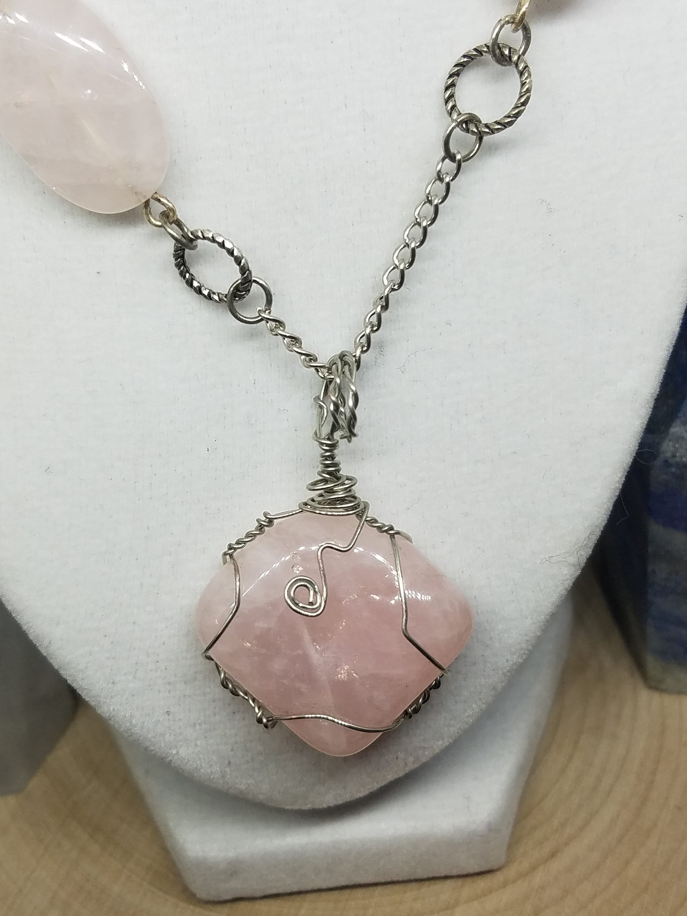 ROSE QUARTZ CRYSTAL Necklace, Rose Quartz Stone Necklace, Rose Quartz