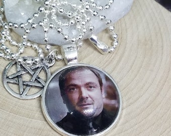 Supernatural Aleister Crowley Photo Necklace, Supernatural King Of Hell Demon Pendant, Crowley Sci Fi Pentagram Necklace, King Of Hell