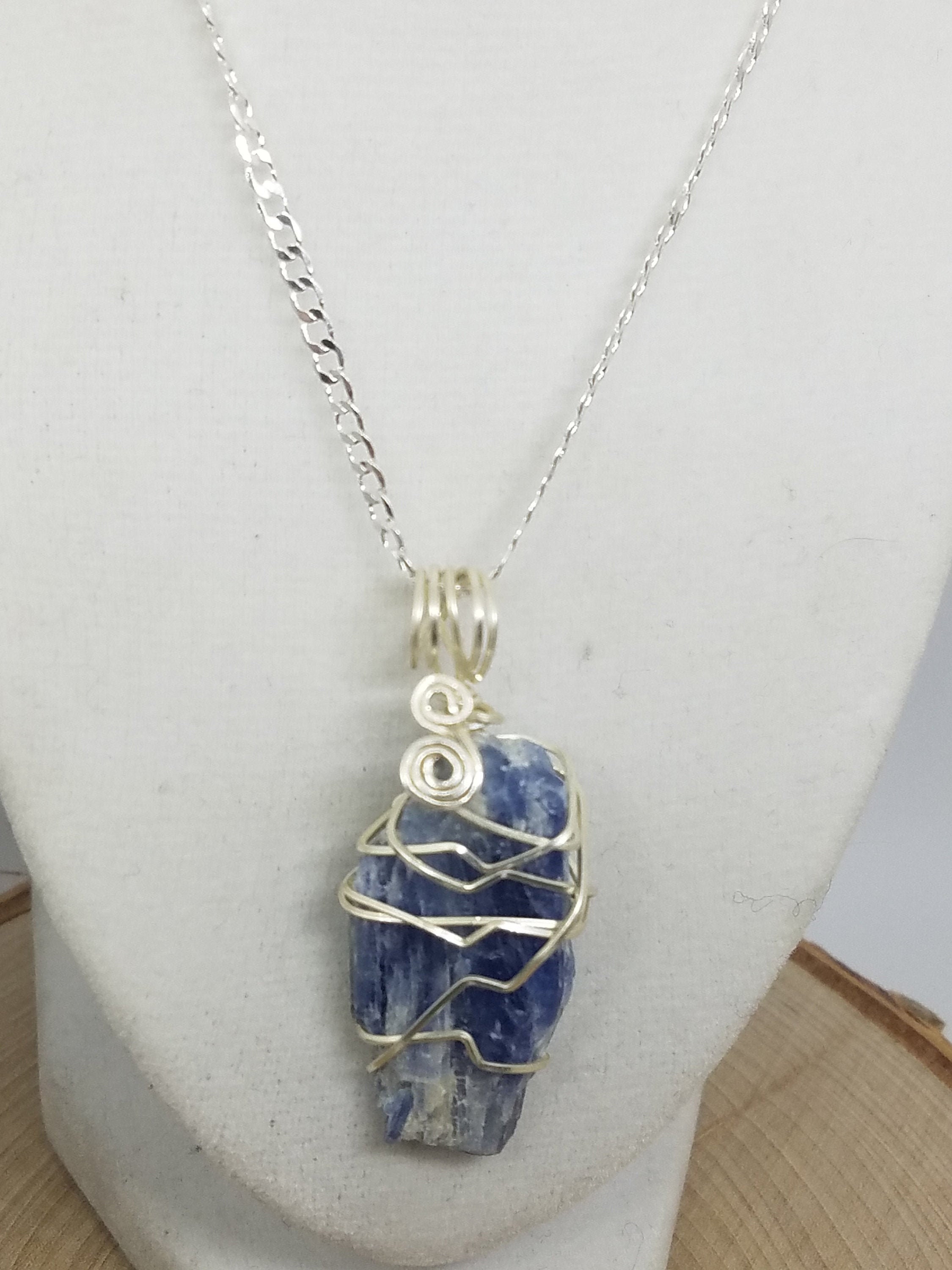 Kyanite stone necklace Clearance