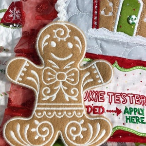 Machine embroidered felt Gingerbread Ornaments,Vintage Christmas,Christmas Ornament,Gingerbread Santa,wrapping decoration, Gingerbread man