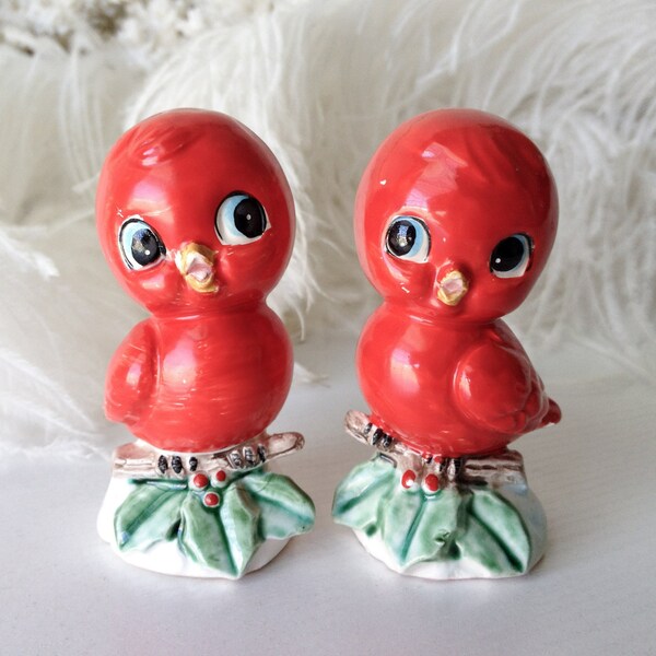 Vintage pair red bird shakers retro Japan ceramic cardinal birds Norcrest bird figurines