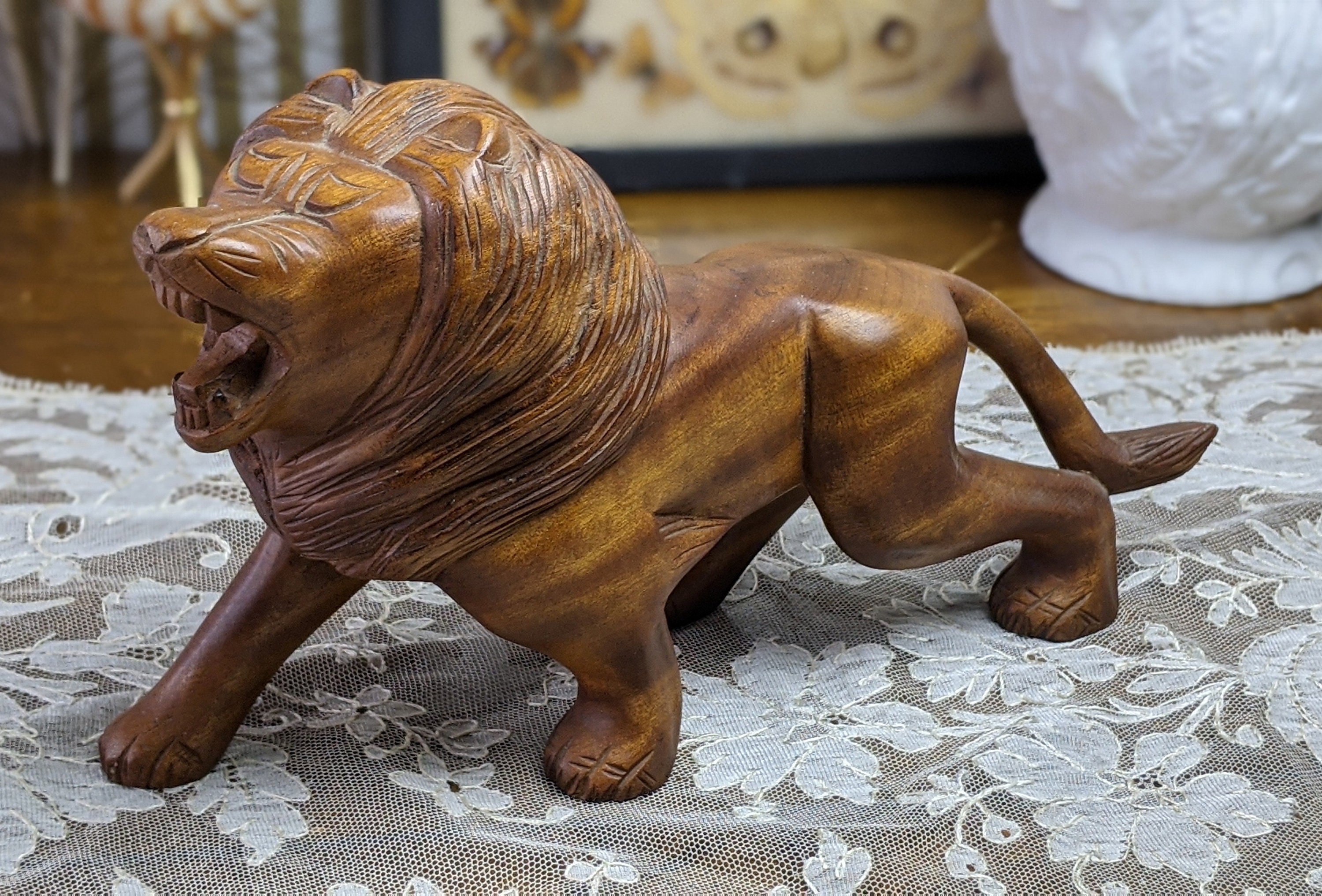Statuette : Lion féroce d'Afrique décoration intérieure