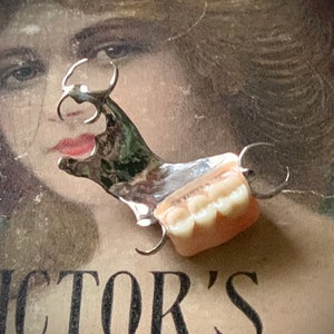 Vintage partial denture false teeth vintage found used worn upper creepy fake teeth oddity curiosity display prop