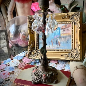 Antique floral lamp toleware boudoir table light with crystals