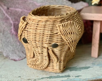Vintage small wicker elephant basket retro woven rattan animal storage box figurine 7.5 inch long