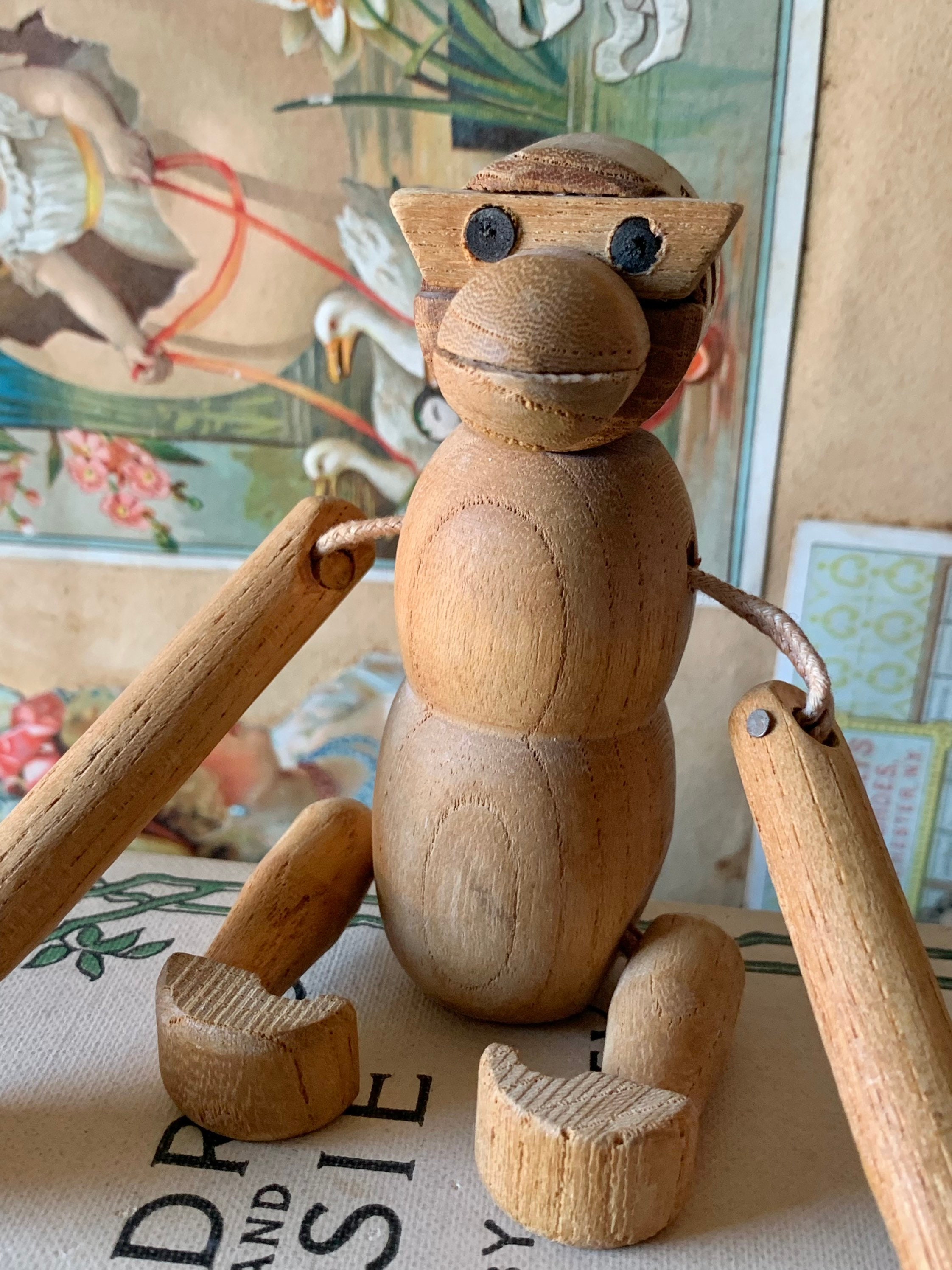 Vintage Wood Monkey Retro Viking Japan Small Wooden Jointed