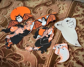 Vintage mini paper Halloween mobile retro hanging decoration witches bats ghosts 20 inch long