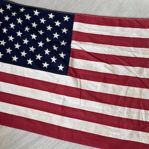 Vintage 50 star USA flag American stars and stripes small wall hanging