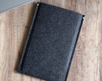Ręcznie robiona koperta na czytnik Kindle w kolorze antracytowym z kolorowym akcentem, z możliwością personalizacji