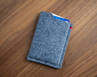 Slim Felt Card Sleeve | Front Pocket Wallet for 6 Cards and Bills