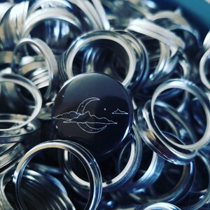 100 Custom Buttons, 100 Custom Pins image 9