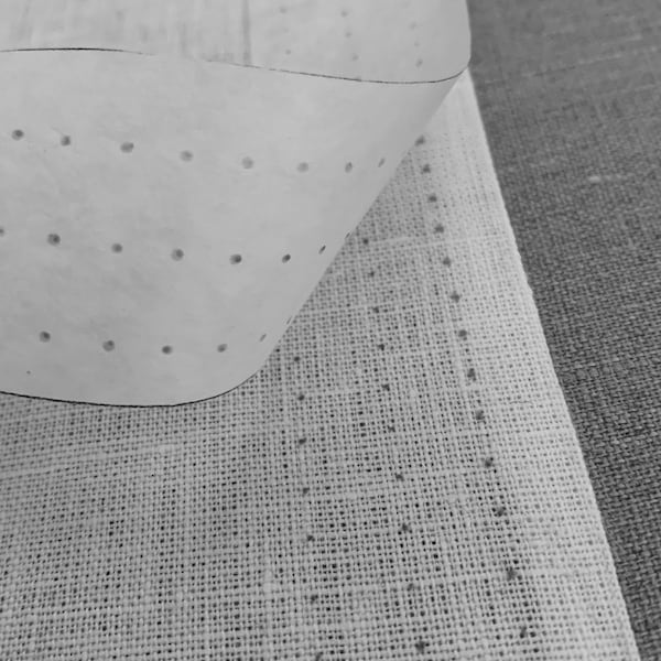 Smocking/Pleating Dots