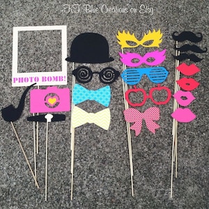 Photo Booth Props - Wedding Props - Party Props - Photobooth Props - Birthday Party Props - Wedding Photobooth - Props with Handles - 20pcs