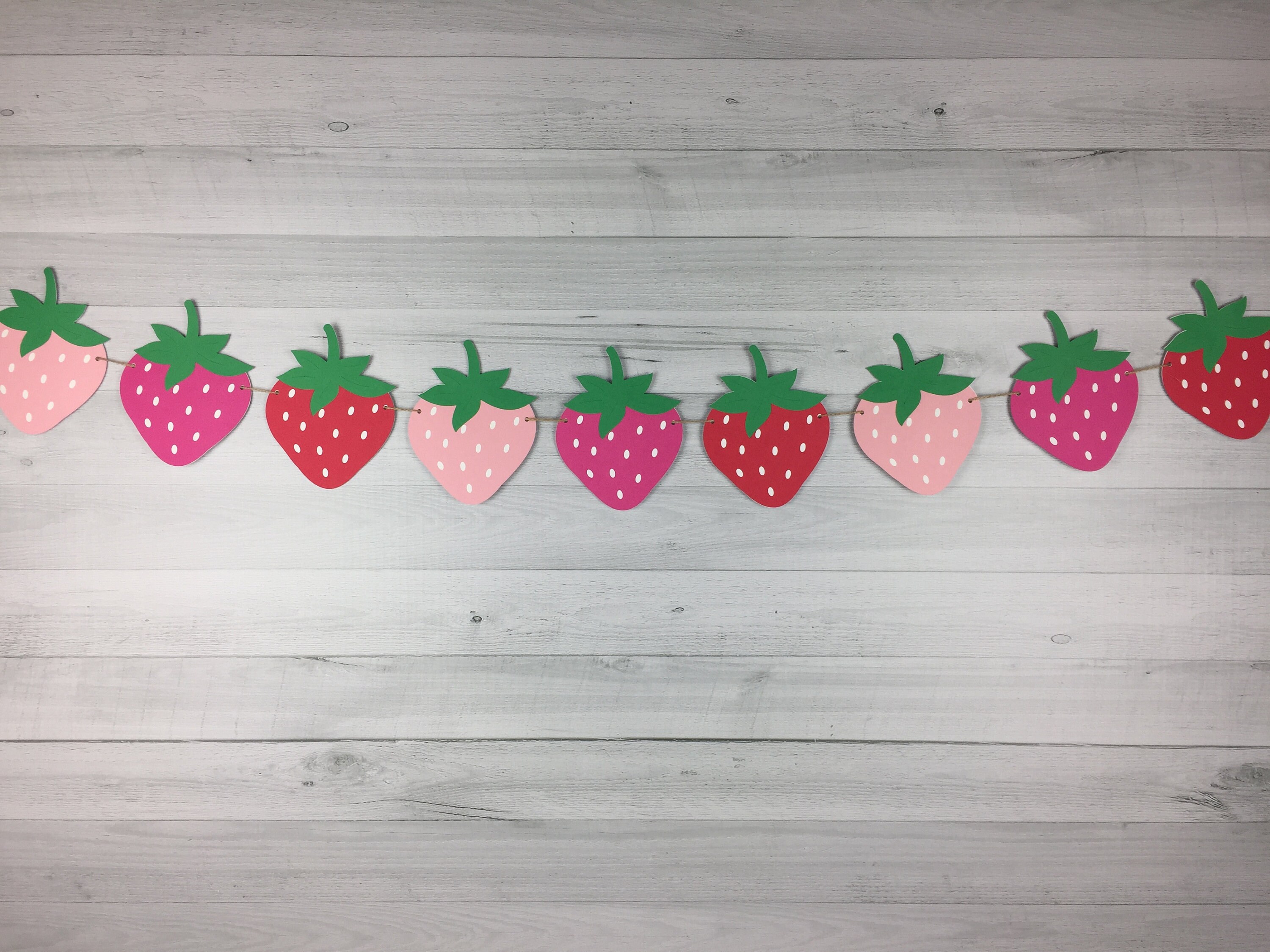 Strawberry Garland Strawberry Birthday Berry Banner Etsy 日本