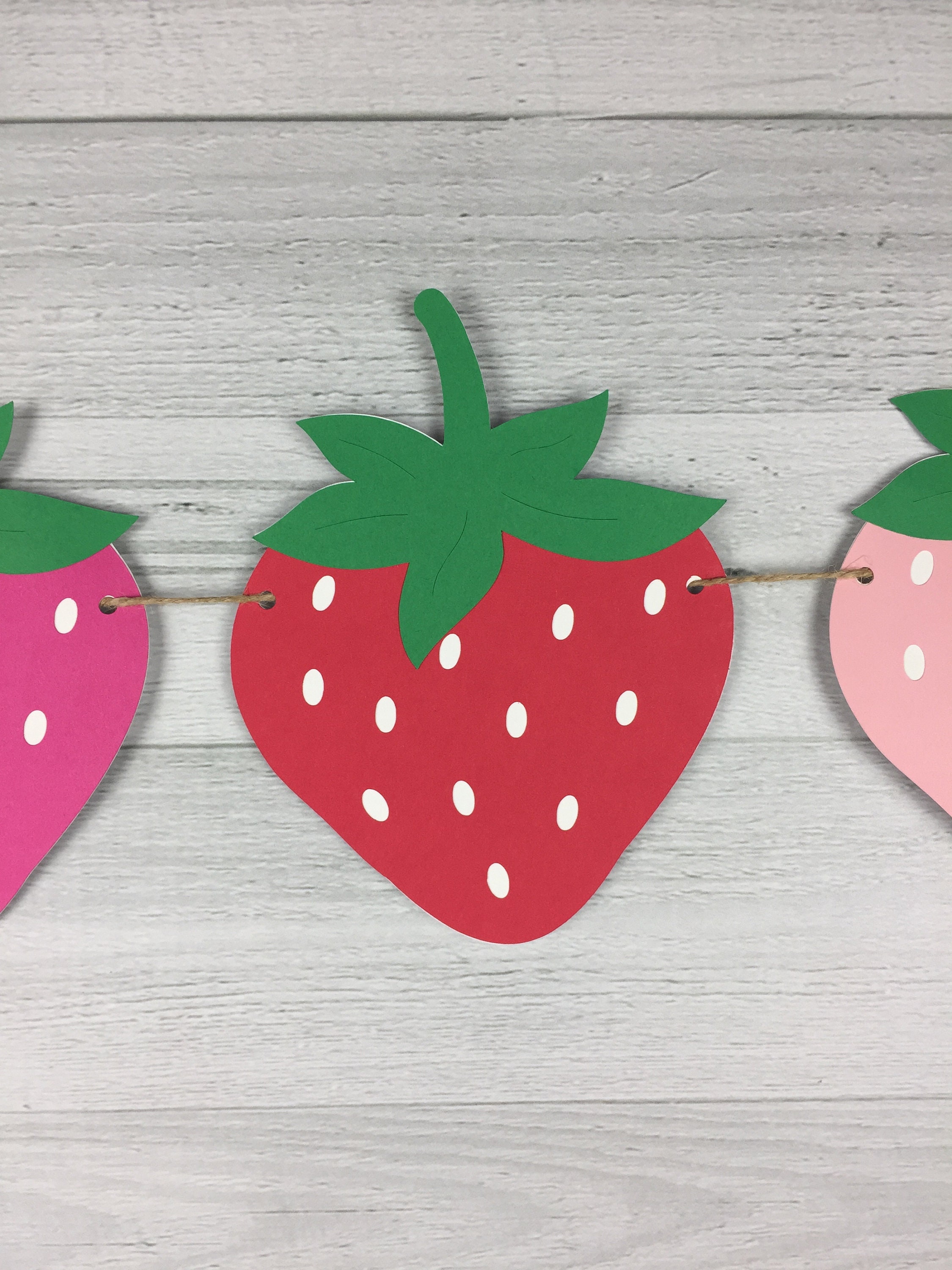 Strawberry Garland Strawberry Birthday Berry Banner Etsy 日本