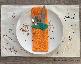 Crochet Pouch Pattern, Pumpkin or Jack O'Lantern Flatware Holder, Thanksgiving Dinner, Halloween, Cutlery, Silverware, Pouch