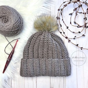 Crochet Hat Pattern, Beginner Half Double Crochet Hat, Beanie crochet pattern, slouch hat crochet pattern