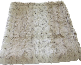 Luxury Faux Fur Dog Blanket - Ivory Leopard