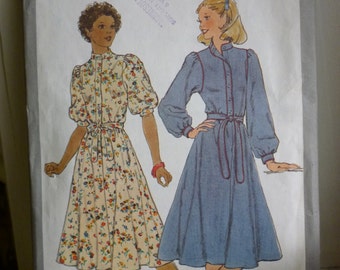 Simplicity 8335 vintage 1970s pattern size 12 bust 34 - Misses dress in with sleeve variations