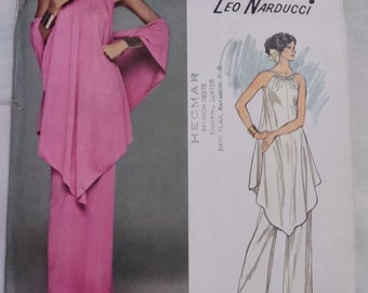 Vintage Vogue sewing pattern 1390 American Designer Original Leo Narducci - Misses' Evening Halter Tunic, Pants, Skirt and Shawl 1970s