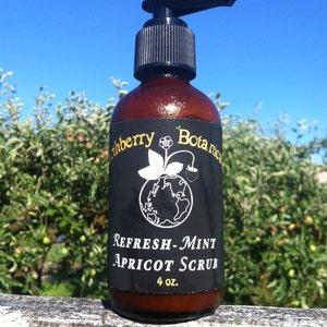 Scrub Facial Exfoliating apricot and mint facial cleanser 4 oz
