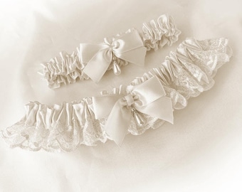 Light Ivory set of two garters