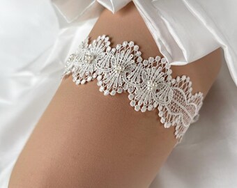 UK Boxed Off White lace  pearls vintage style wedding garter personalized garter