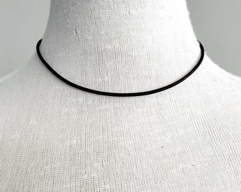 Gargantilla negra lisa para mujer, 2 mm, collar fino de cuero, joyería sencilla