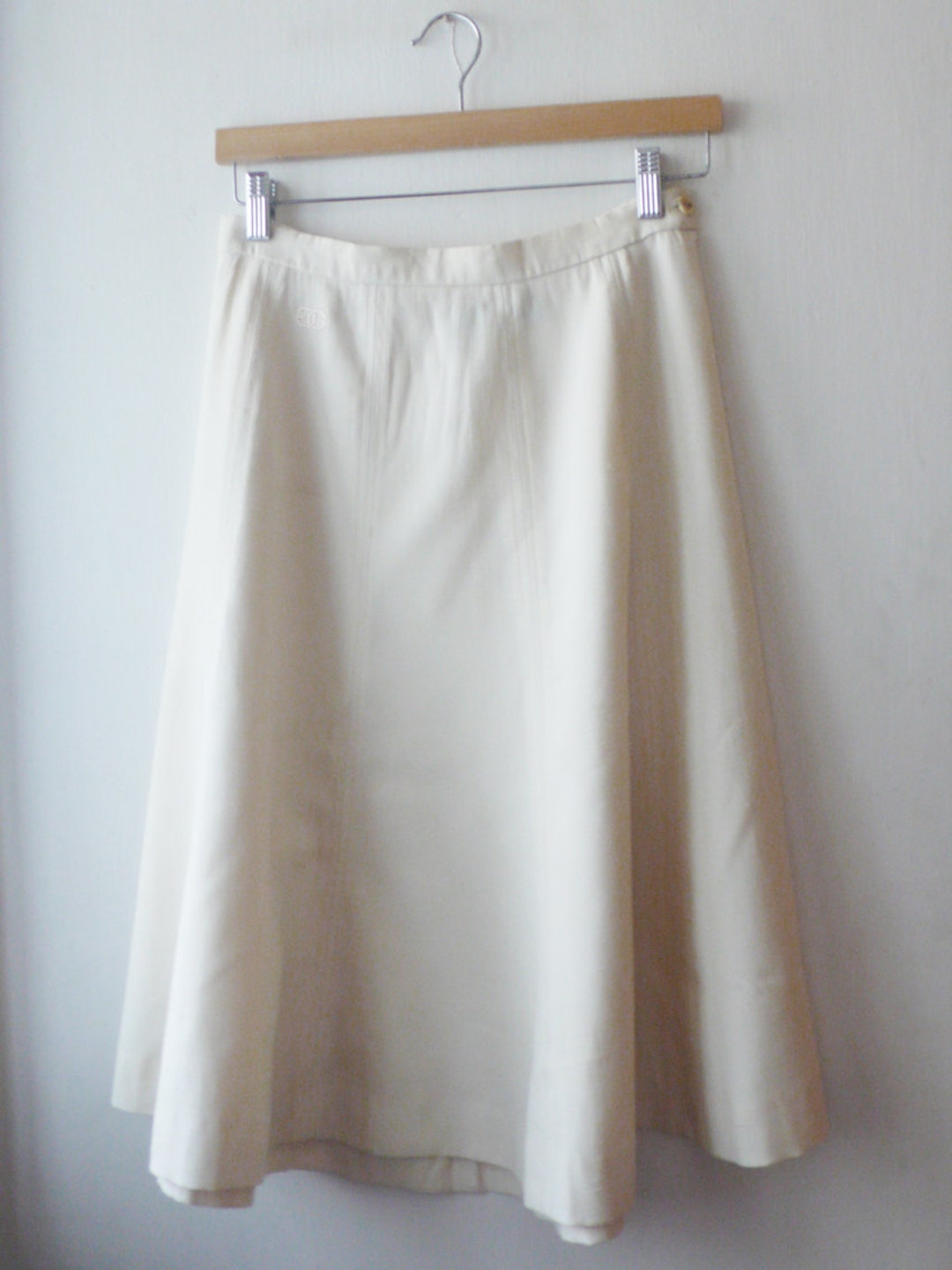 Vintage Givenchy Rayon 1970s 1980s Paris New York Suit Skirt White ...
