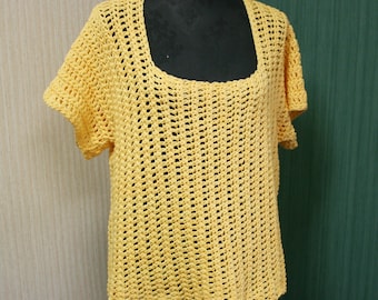 Plus Size gelbes Baumwoll Top, das das ganze Jahr über getragen werden kann.  Handgehäkelt