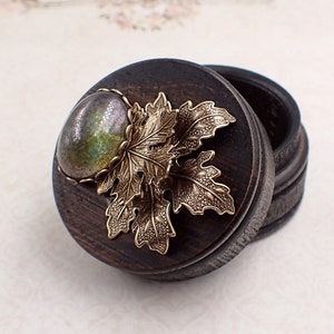 Rustic Woodland Trinket Box - Stained Wood Ring Box - Vintage Style Brass Maple Leaves - Green Stone Box - Round Nature Wedding Container