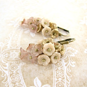 Neo Victorian Flower Cluster Earrings Pink Gold and Ivory Czech Flower Earrings Brass Vintage Style Flower Jewelry Cottage Chic Wedding image 3