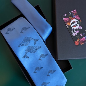 Fish Tie with Unique Aquatic Design Perfect for Nature and Fishing Enthusiasts