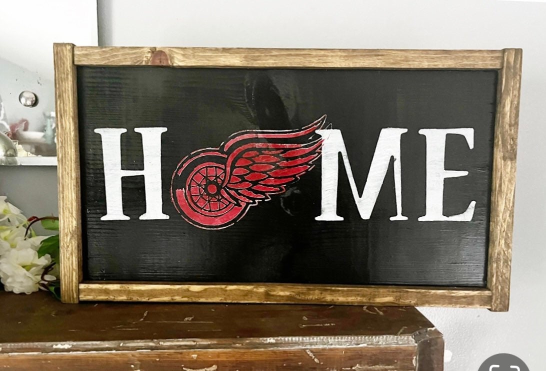 Detroit Red Wings 22'' Vintage Wall Sign