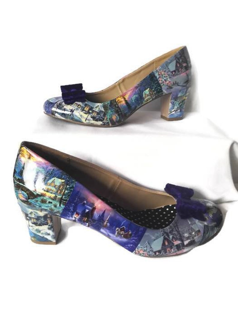 Women/'s Custom Made Christmas Shoes Office Party or gift for her SIZE 5 LOW HEEL.